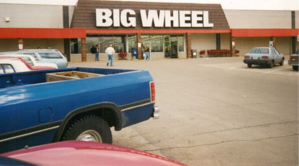 Fisher Big Wheel store, Pearl Road, Strongsville